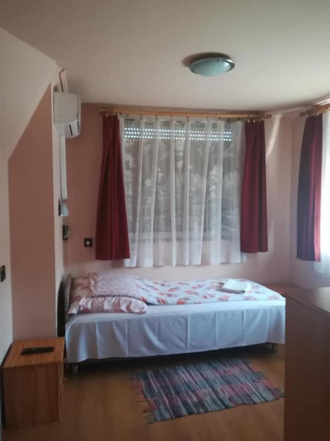 Karika Vendégház Hajdúszoboszló Extérieur photo