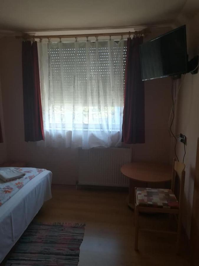 Karika Vendégház Hajdúszoboszló Extérieur photo