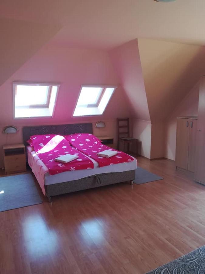 Karika Vendégház Hajdúszoboszló Extérieur photo